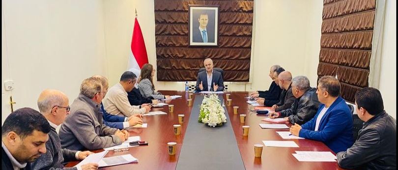 الوزير خزيّم يوجه مدراء مكاتب نقل البضائع للتشدد في المعايير الموضوعة والإسراع بإنجاز الربط الشبكي